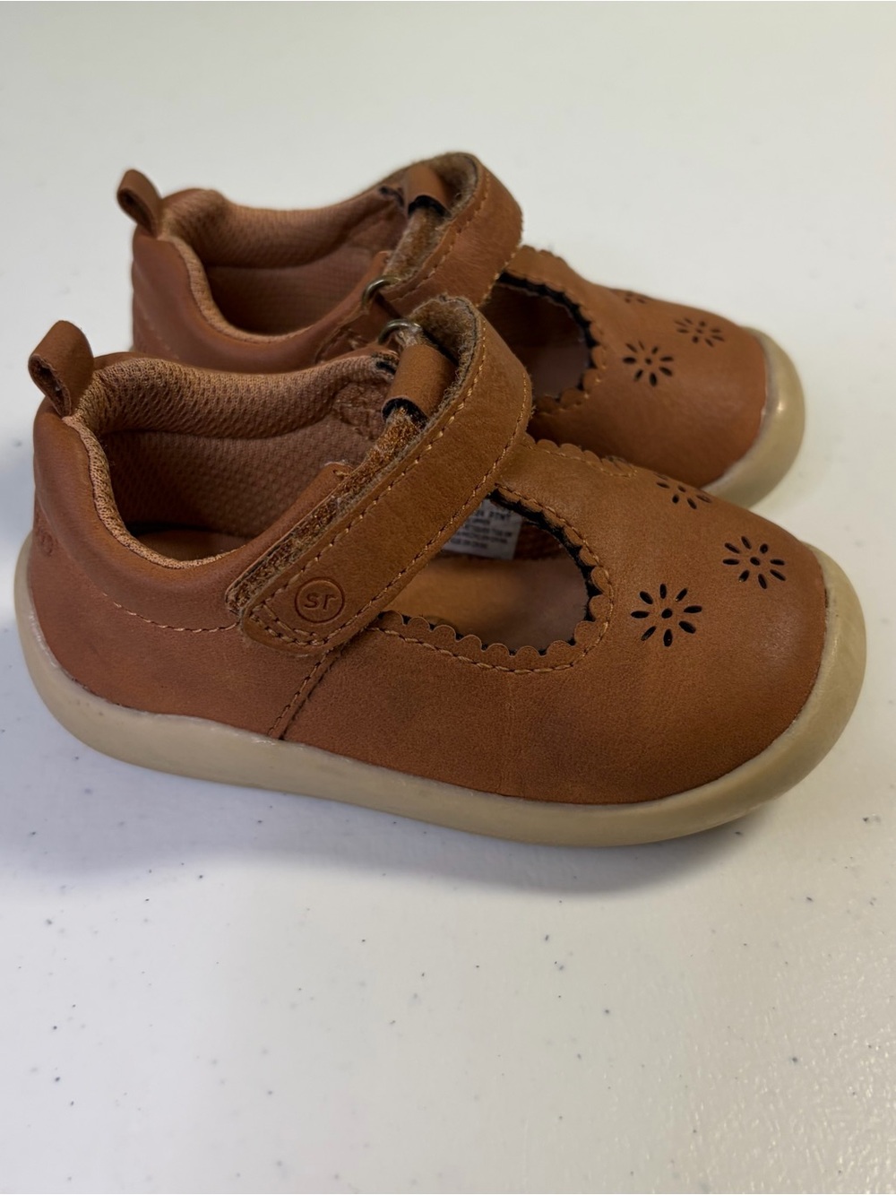 Stride Rite Toddler Girl Cheyenne Tan Brown Scallop Mary Jane Shoes Size 5 5M